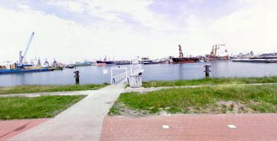 Waalhaven  .jpg