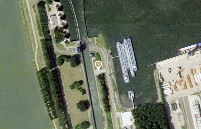 Sluis Rozenburg.jpg